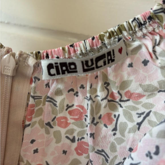 CIAO LUCIA Belana Floral Scoop-Neck Top - Picture 6 of 6